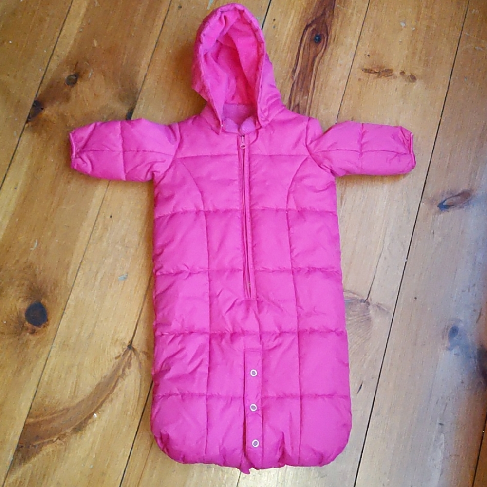 LIKE NEW Newborn Puffer Bunting